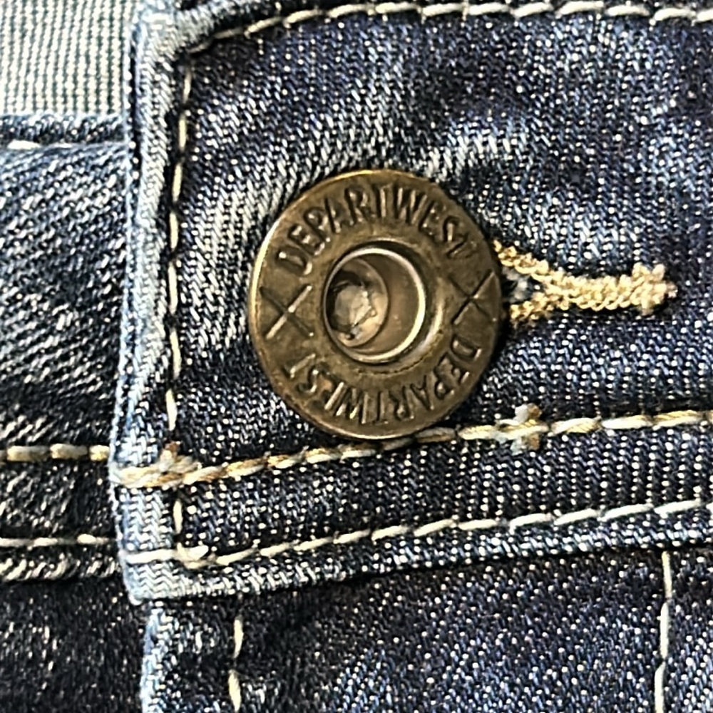 Departwest from Buckle mens Classic Blue Denim Jeans - size 29x32 - seeker - Picture 5 of 12